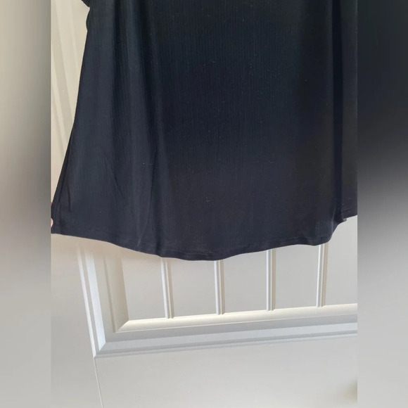 Soma Cool Nights Black Ribbed Tank Top with Rounded Hem Size Medium - Picture 5 of 8